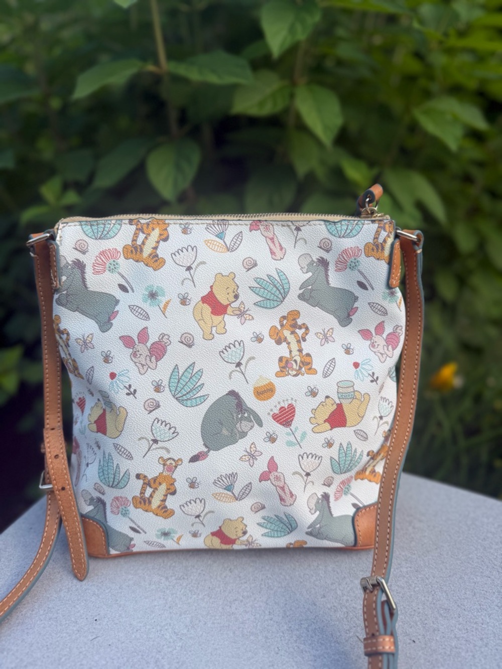 Dooney & Bourke Rare Winnie the Pooh and Froends Crossbody - Picture 2 of 4